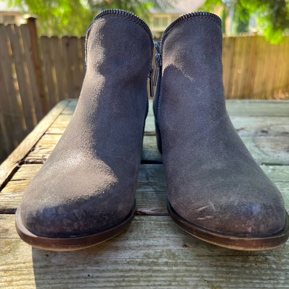 Fossil Booties Like New Condition - Picture 3 of 5